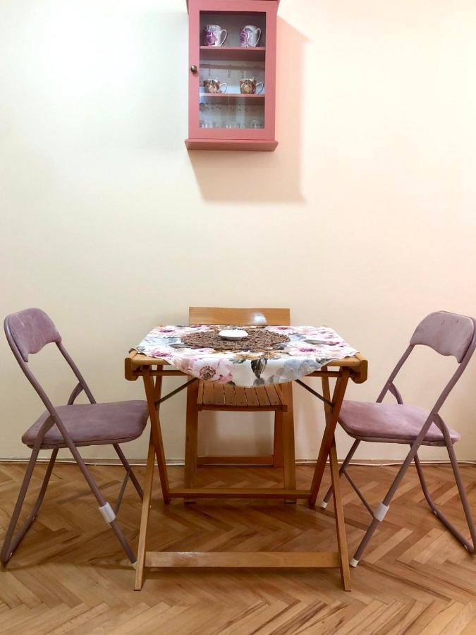 Kraguj Apartments 1 クラグイェヴァツ エクステリア 写真